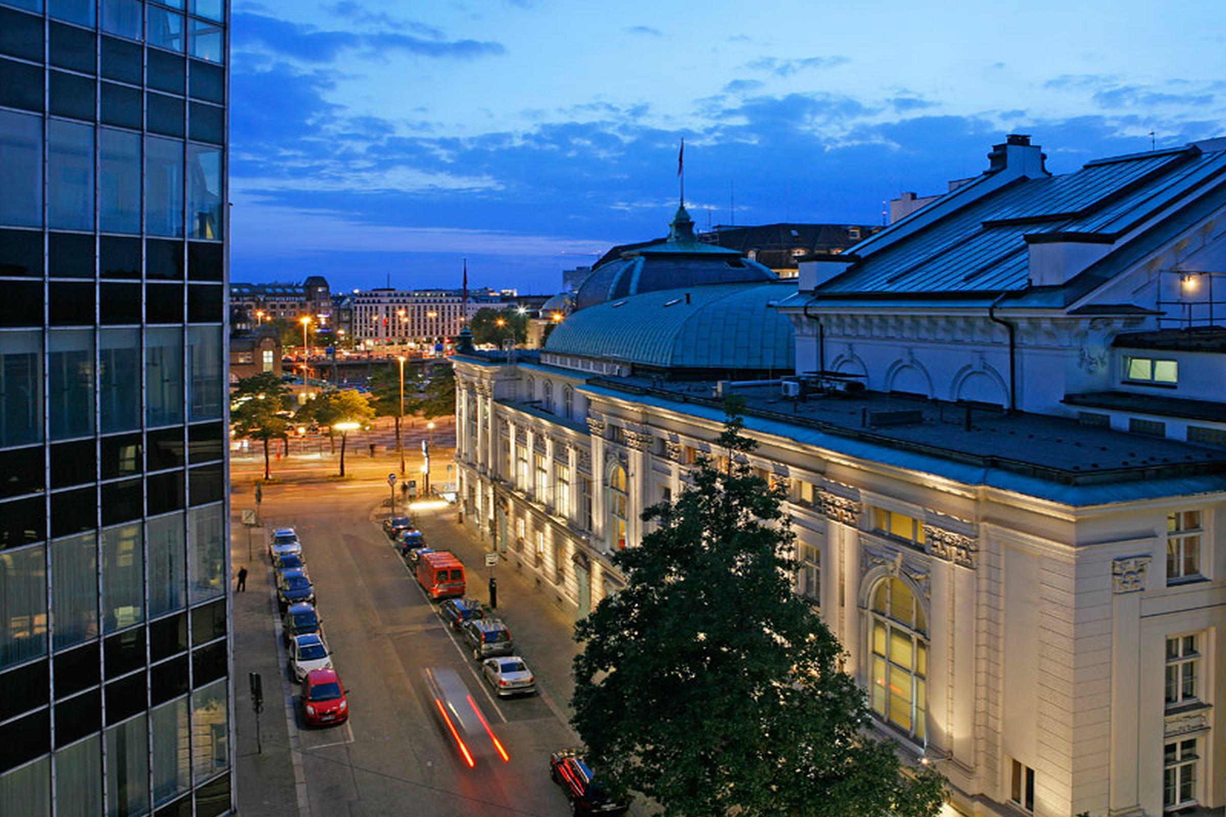 Vienna House Easy By Wyndham Hamburg City Hotel Exterior photo